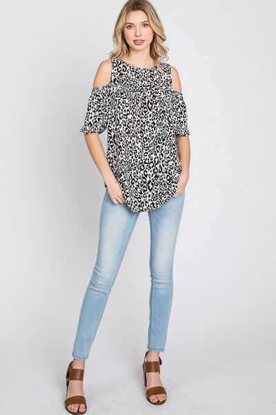 Leopard Print Cold Shoulder T-Shirt for a Trendy Casual Look