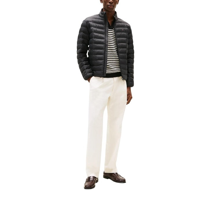 Lightweight Black Zip-Up Men's Jacket for Spring/Summer