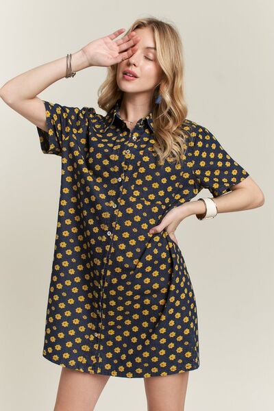 Button-Up Mini Denim Dress with Classic Collar and Playful Charm